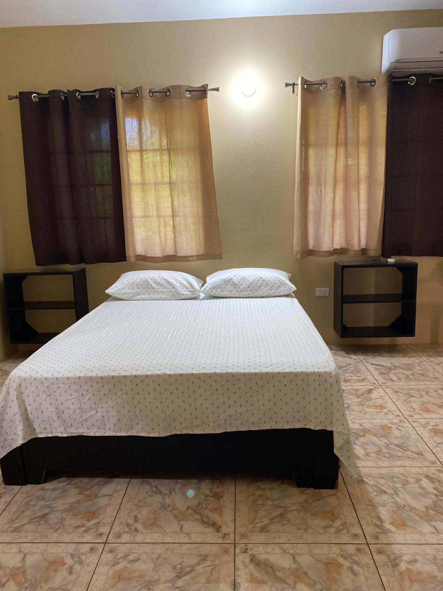 Marshan Villa Бухта Монтего Экстерьер фото
